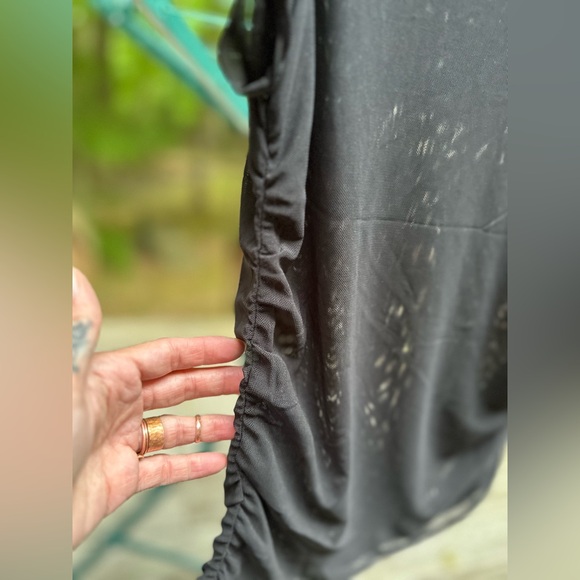 New with Tags Colton On Mesh Rouched side tee - Picture 3 of 9